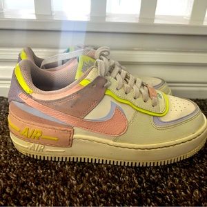 NIKE AIR FORCE 1 PASTELS WOMENS SIZE 7